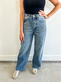 Wilhelmina Baggy Rigid Magic Judy Blue Jeans
