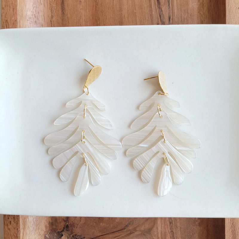 Palm Earrings- Seashell
